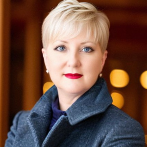 Photo of Author Lisa Clute
